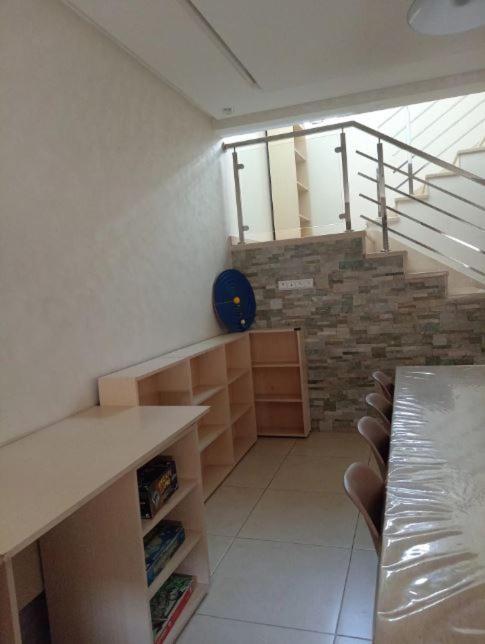 Villa De 120m² Meublee, Equipee